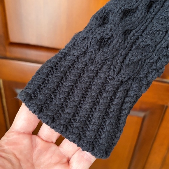 Black LL Bean Signature Cable Knit Sweater - Picture 8 of 10